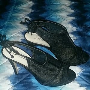 SALE! Sling back heel.