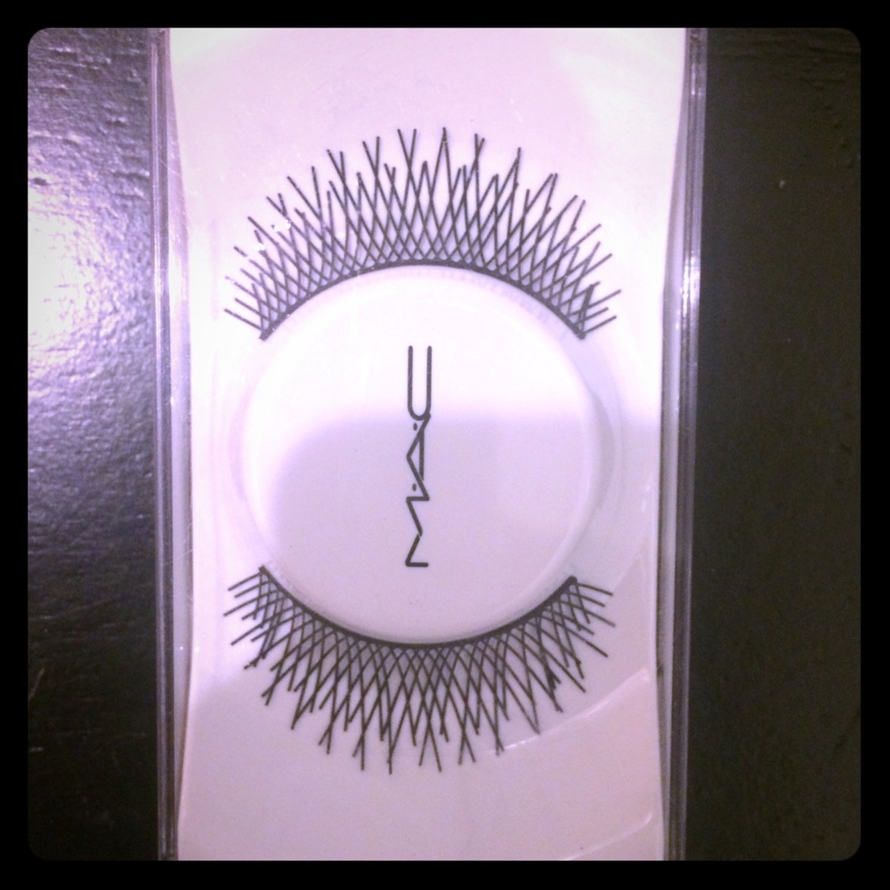 Max Cosmetic limited addition she's bad lashes