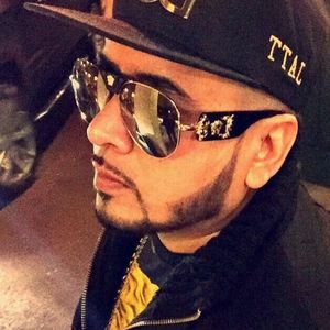 Meet your Posher, Anees