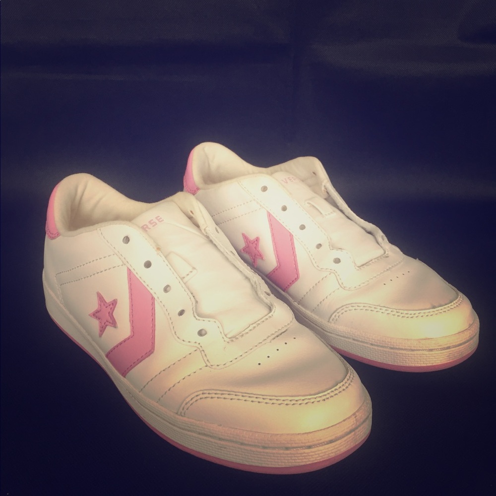 Converse All Star Shoes / White & Pink / Size 6.5