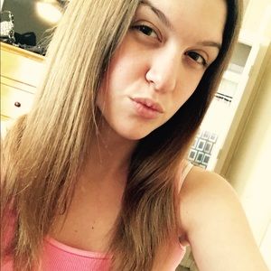 Meet your Posher, Lexi