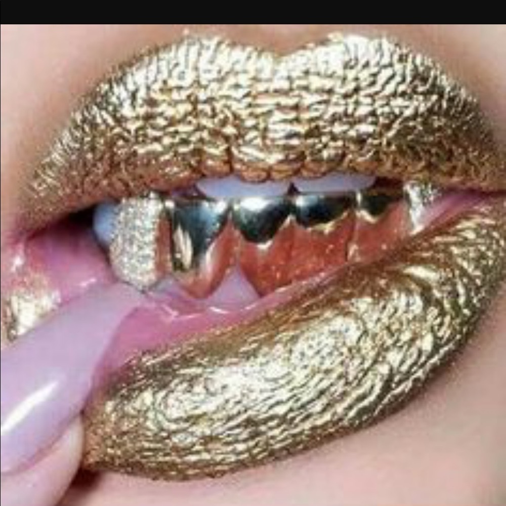 Gold Grillz💋
