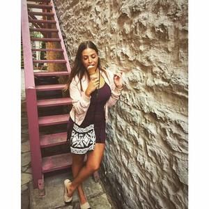 Meet your Posher, Sarafina