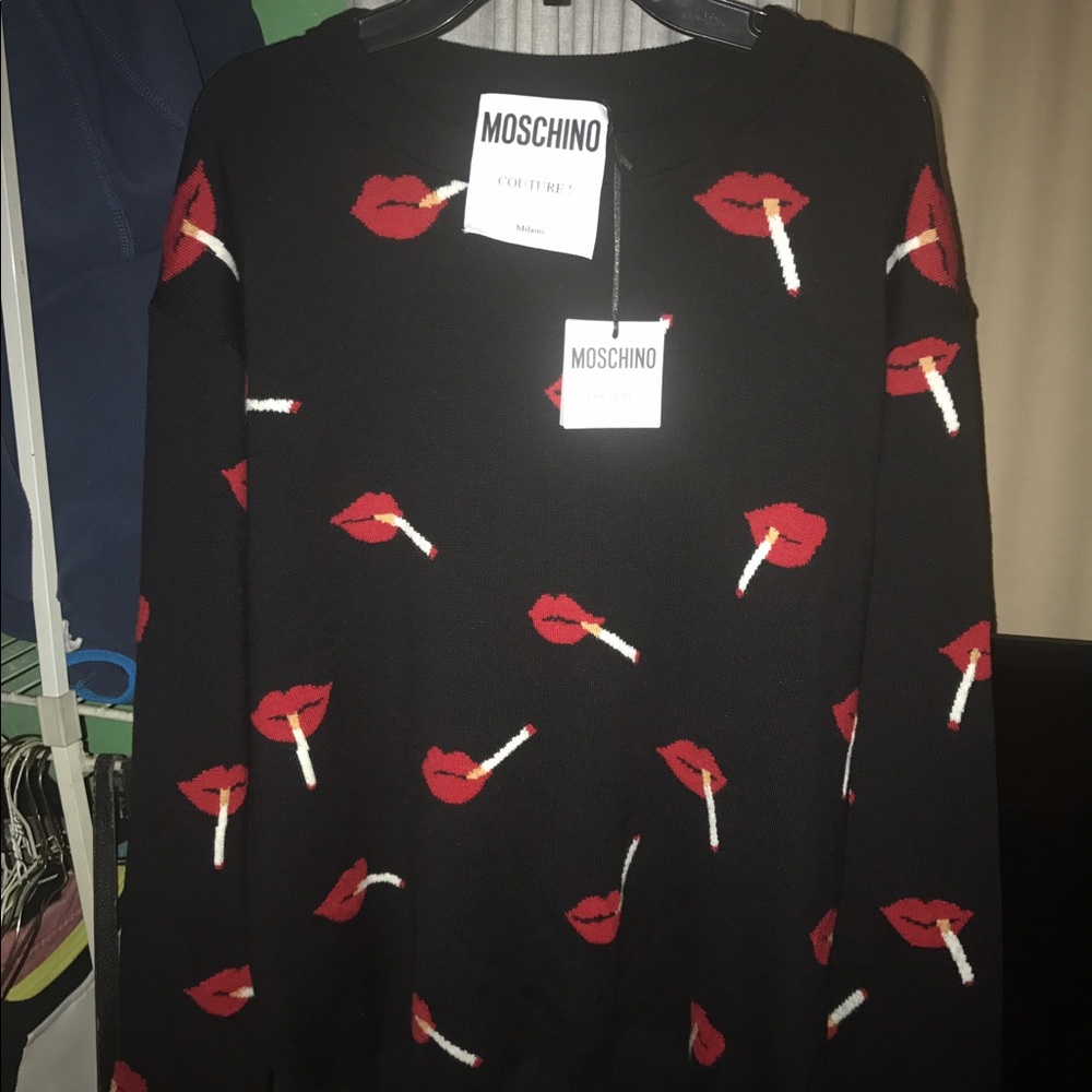 MSPR $600 Moschino Couture Smoking Lips Sweater
