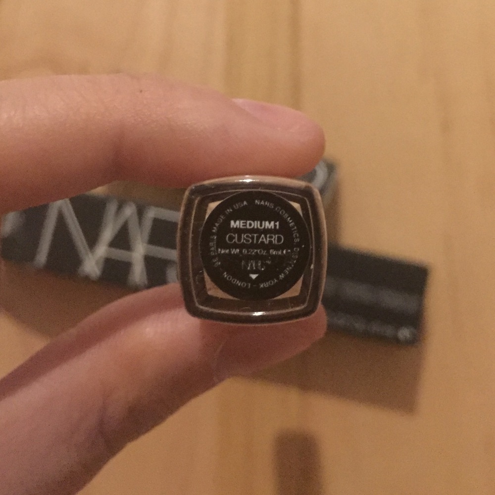 NARS Creamy Concealer 😊💓💓 / Sold on Ⓜ️ercari - Picture 3 of 3
