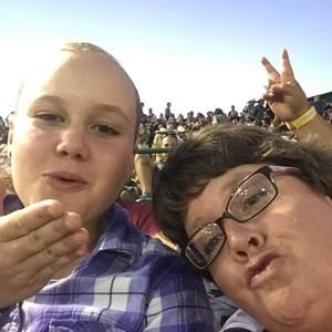 Meet your Posher, Carla