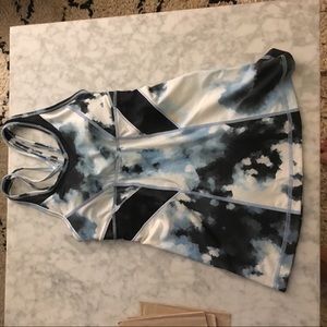 Brand new lululemon tank with bra lining size 4