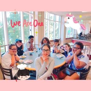 Meet your Posher, Robin