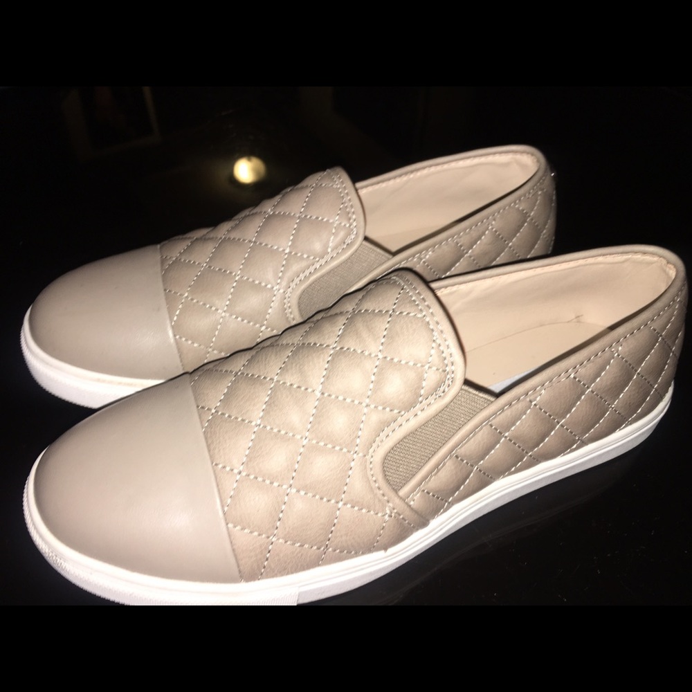 Steve Madden Tan Quilted slip-on shoes