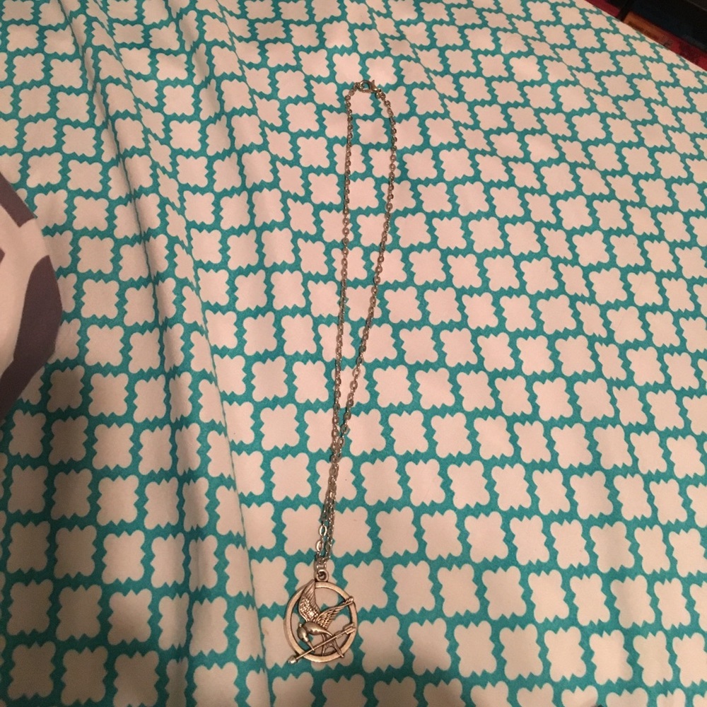 Mockingjay pendent necklace from Hunger Games