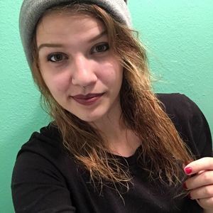 Meet your Posher, Dana