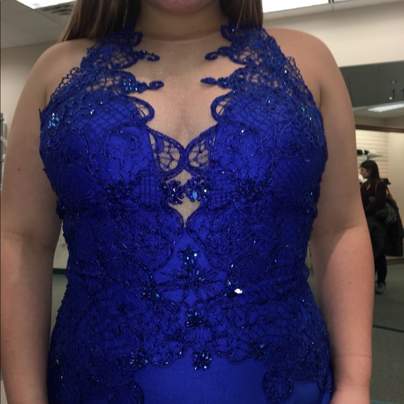 Prom Gown - Picture 2 of 7