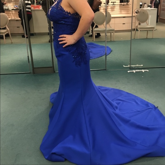 Prom Gown - Picture 7 of 7