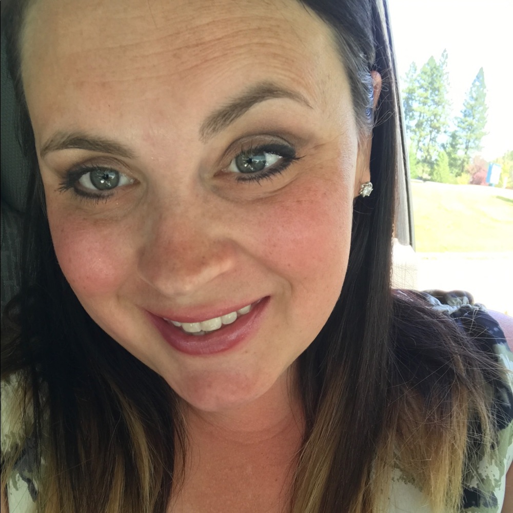 Meet your Posher, Jessica