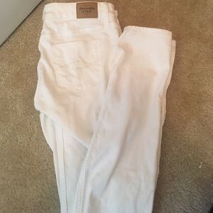 Abercrombie and Fitch white skinny jeans