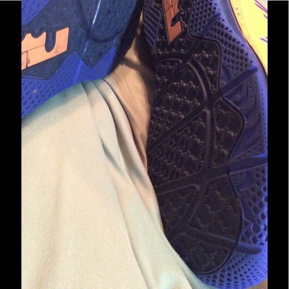 Nike Air Max LeBron Low Bright Citrus/Hyper-Blue main image 6
