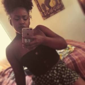 Meet your Posher, Saundra