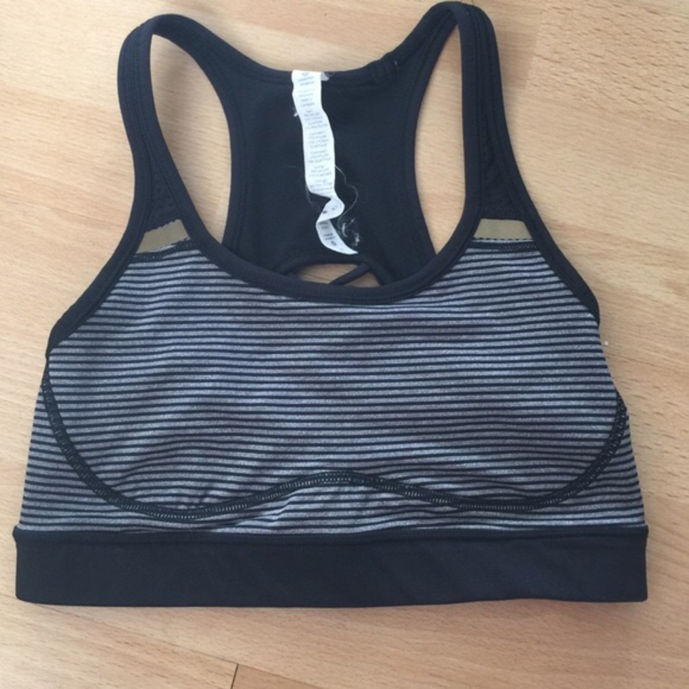 Lulu lemon Sports bra