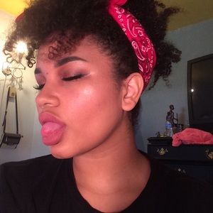 Meet your Posher, Jasmine