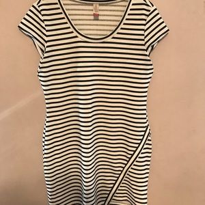 Cute with side tringle