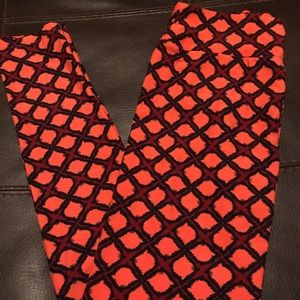 Lularoe OS Leggings NWOT