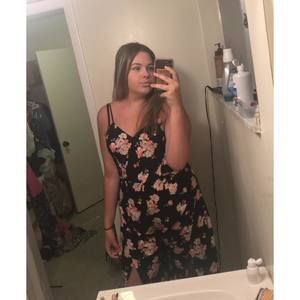 Meet your Posher, Alora