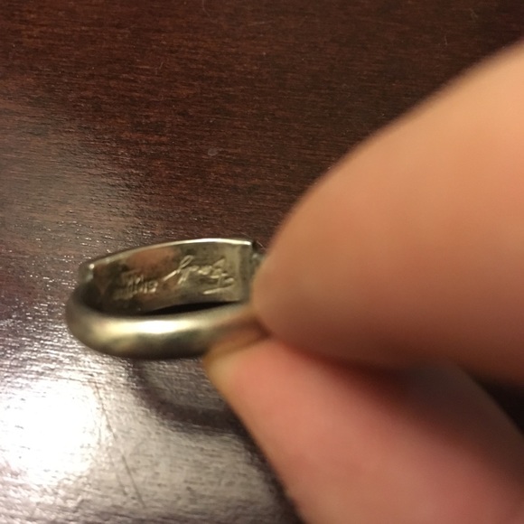 T Benally Sterling silver ring - Picture 2 of 4