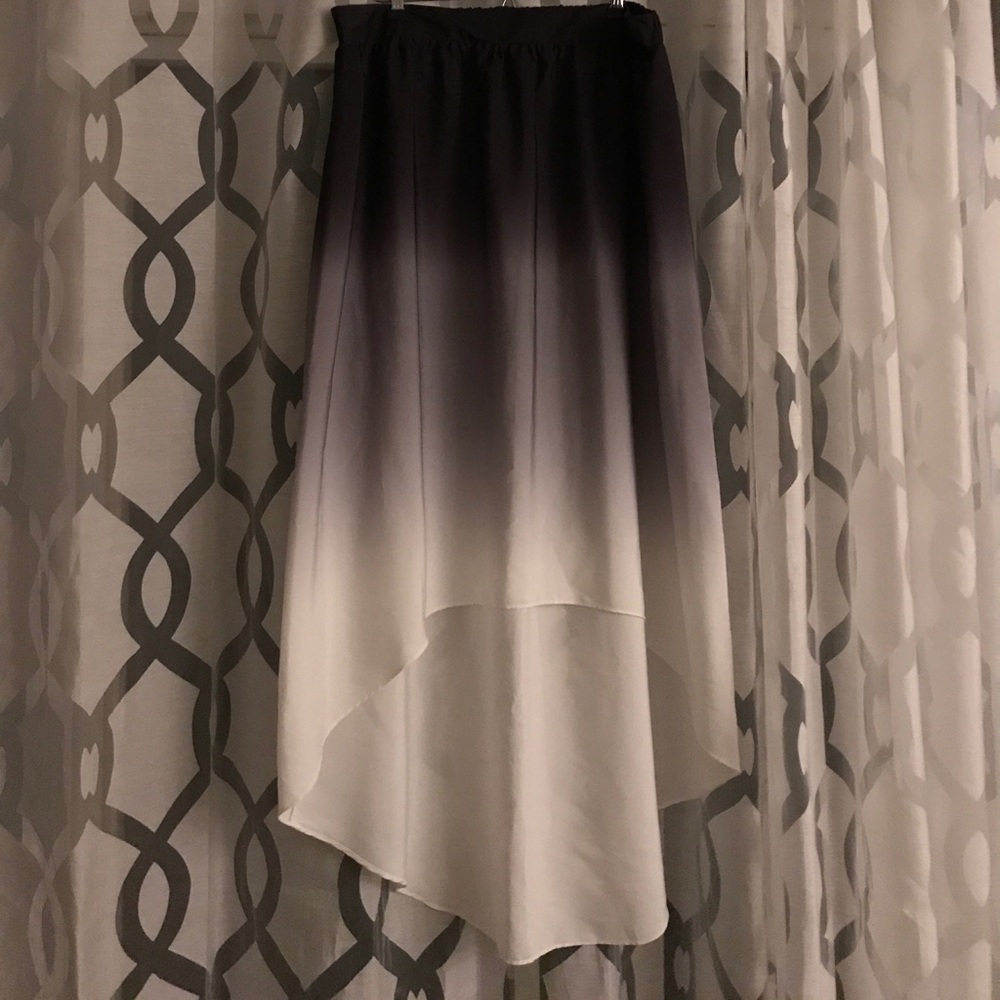 Black, grey, and white Hi-Lo skirt from Mossimo