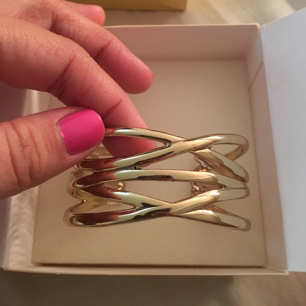 Stella and Dot Adelina Cuff