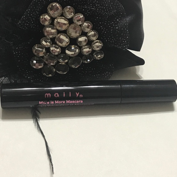 MALLY More is More Jet Black Volumizing Mascara - Picture 2 of 2