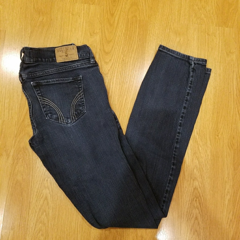 Dark Wash Skinny Jeans