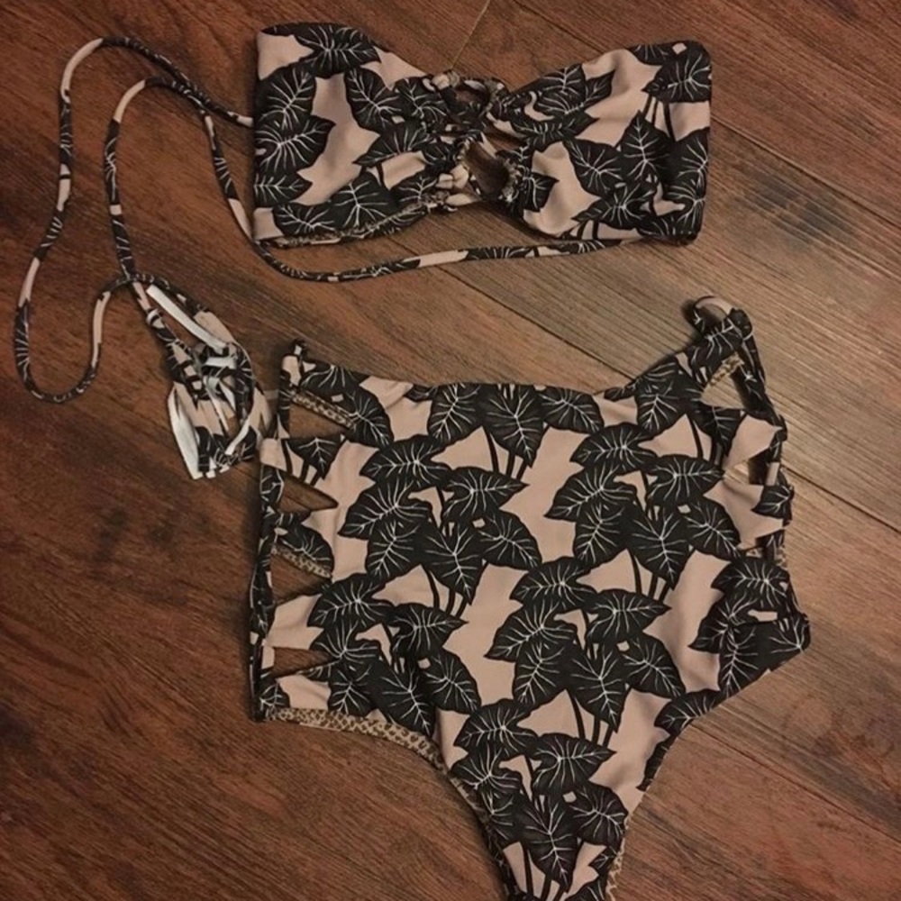 ❌SOLD❌Acacia Black Elephant Set