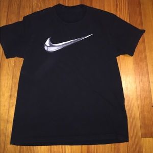 Nike tee