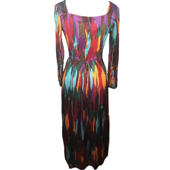 1970's Vintage Belted Dress - Picture 2 of 5