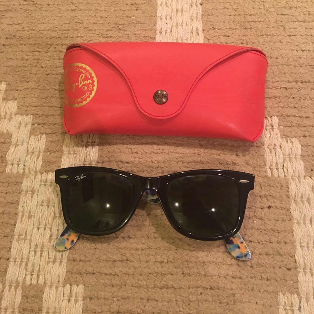 Black/Floral Ray Ban Wayfarers