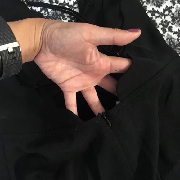 Black Lush tank top - Picture 8 of 8