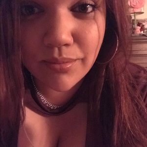 Meet your Posher, Nina