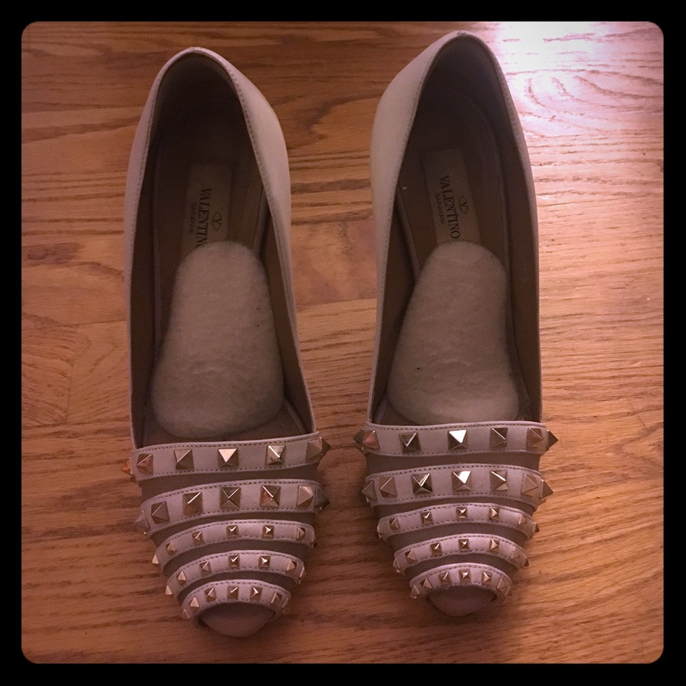 Authentic Valentino rockstud pumps