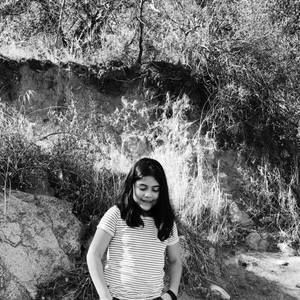 Meet your Posher, Nayeli