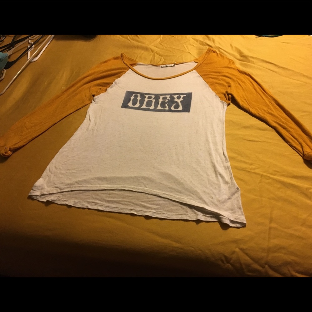 Size Small Obey Shirt!