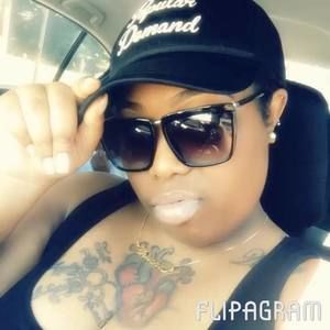 Meet your Posher, Mercedes