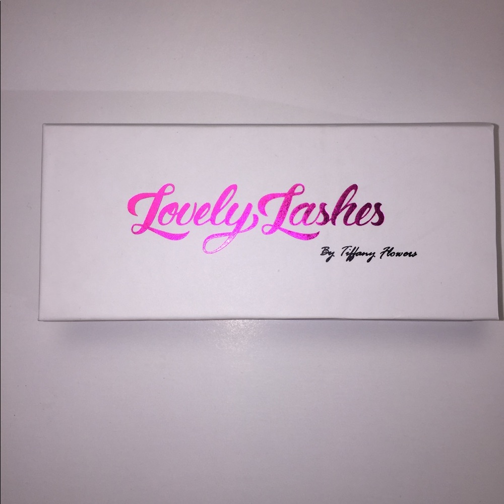 Magnetic Eyelashes LOVELY LASHES in "Luscious"