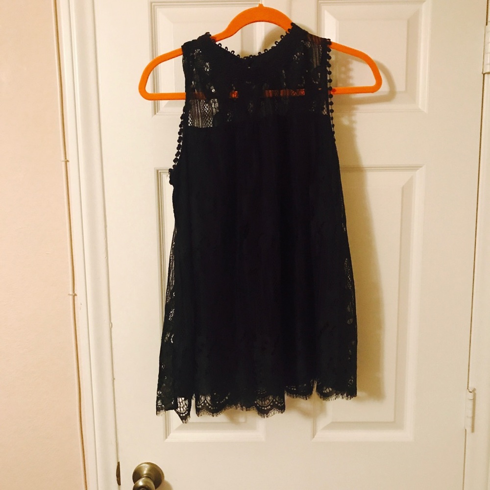 New Xhilaration sleeveless lace tunic top size M