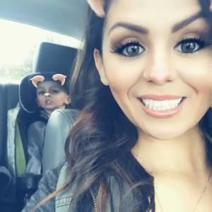 Meet your Posher, Reyna