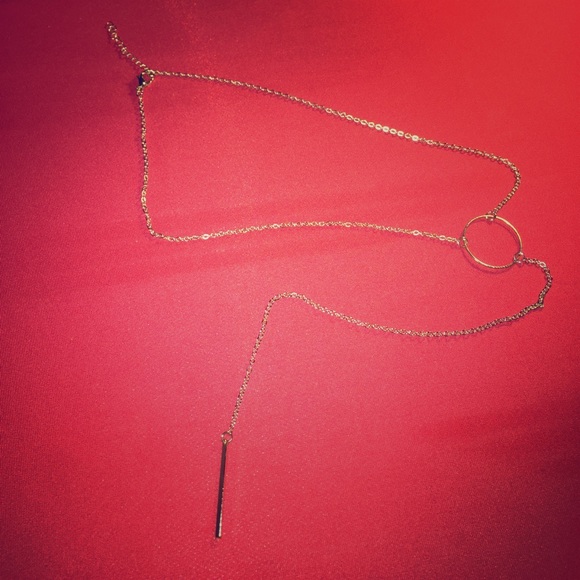 Gold circle and bar Y necklace - Picture 2 of 6