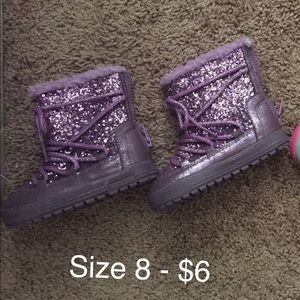 Toddler winter boots size 8