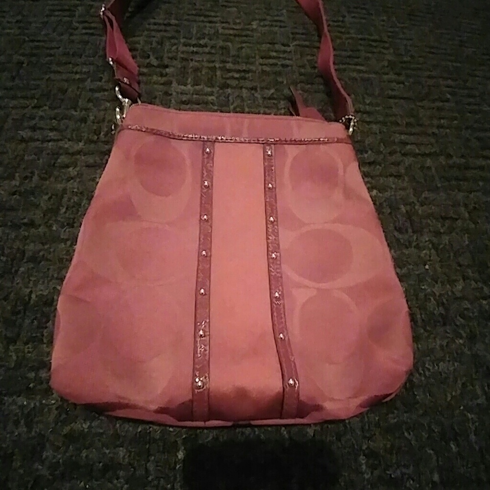 Purses - Picture 2 of 3