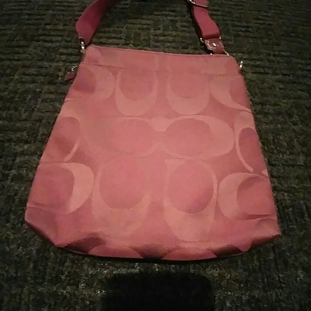 Purses - Picture 3 of 3