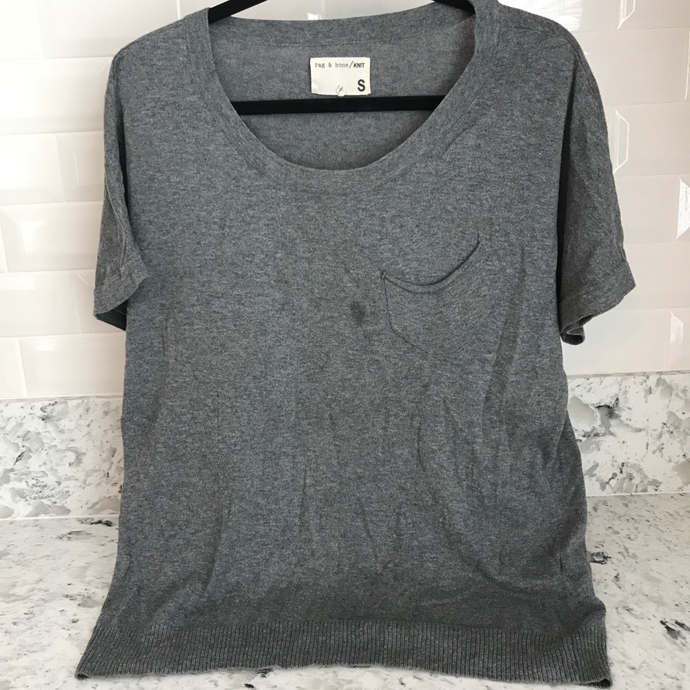 Grey short sleeve top