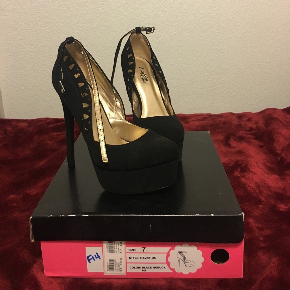 CHARLOTTE RUSSE BLACK HEELS